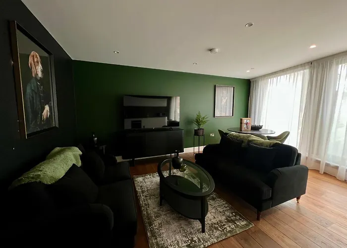 The Midnight Garden Escape At Ryedale House York