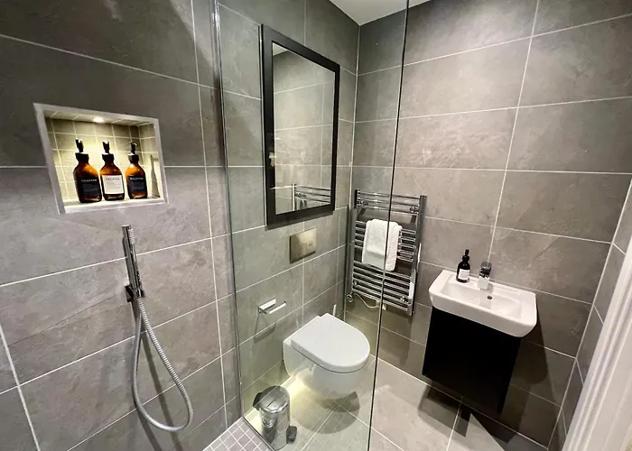 The Midnight Garden Escape At Ryedale House