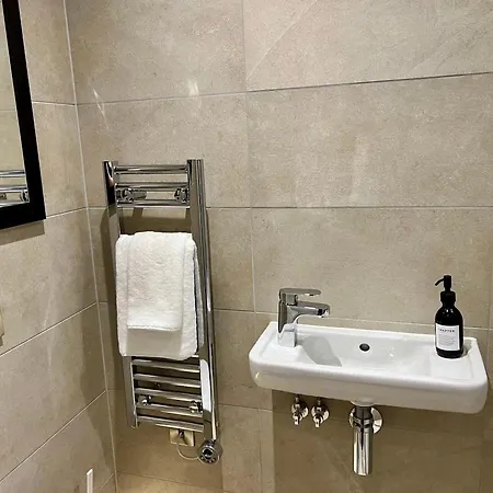 The Midnight Garden Escape At Ryedale House * York